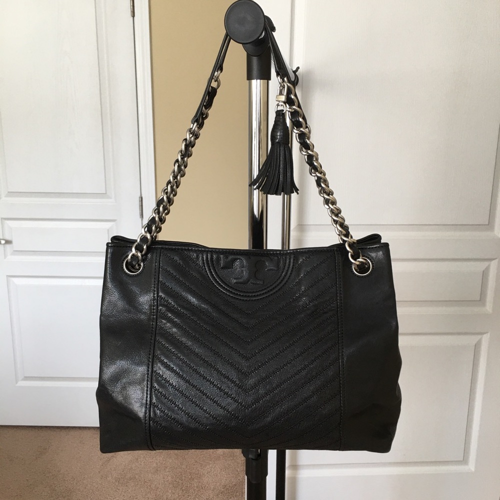 Tory Burch Fleming Distressed Leather Tote in Black